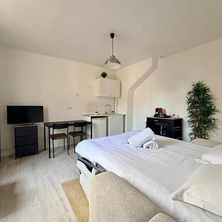 Apartament Centre-ville 5 Min Rer A - Paris 25 Min